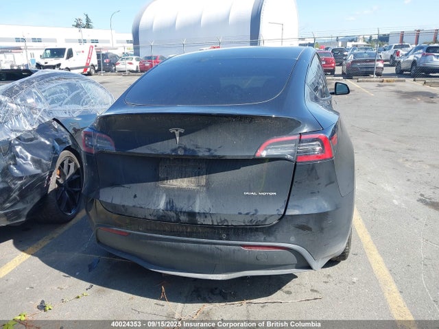 7SAYGDEE1NF385266 Tesla Model Y