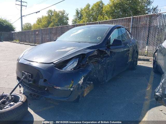 7SAYGDEE1NF385266 Tesla Model Y