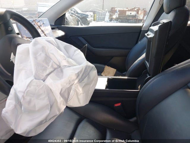 7SAYGDEE1NF385266 Tesla Model Y