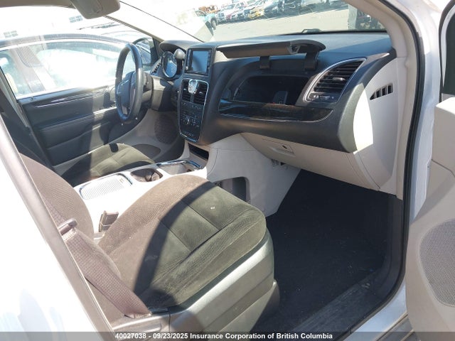 2C4RC1BG8GR303185 Chrysler 2016