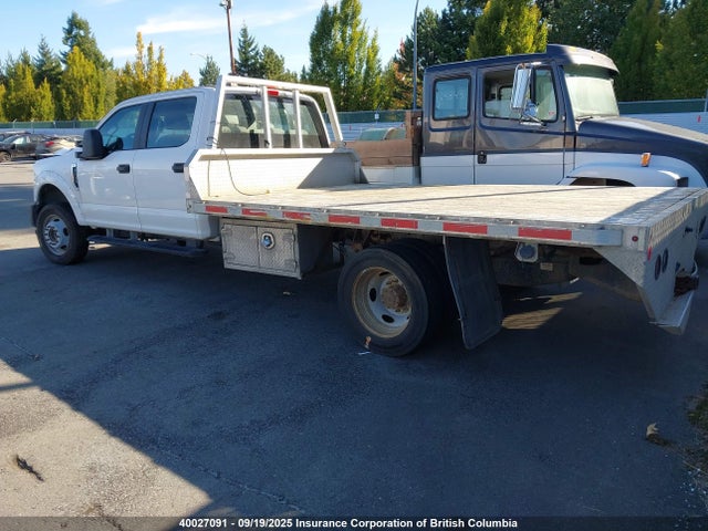 Ford F-550 2020 1FD0W5HN4LEE39135 Image 3