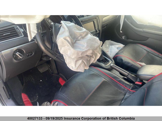 3VWL07AJ4FM412437 Volkswagen Jetta