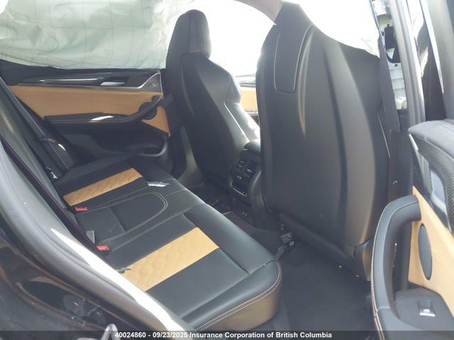 BMW X3 2023 5YM13EC01P9S64457 Image 8