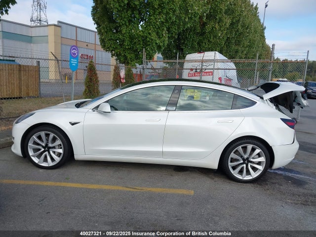 5YJ3E1EB4LF643360 Tesla MODEL 3