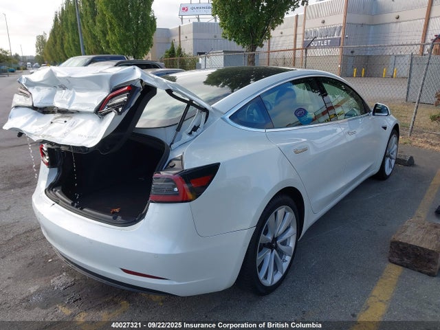 5YJ3E1EB4LF643360 Tesla MODEL 3
