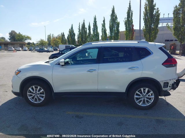 Nissan 2017 2017 5N1AT2MV2HC850358 Image 15