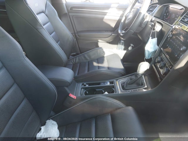 WVWVF7AU1JW255415 Volkswagen 2018