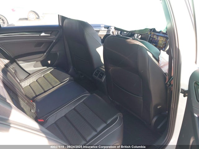WVWVF7AU1JW255415 Volkswagen 2018