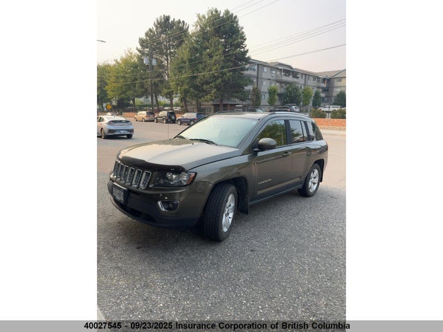 1C4NJDAB7FD245132 Jeep 2015