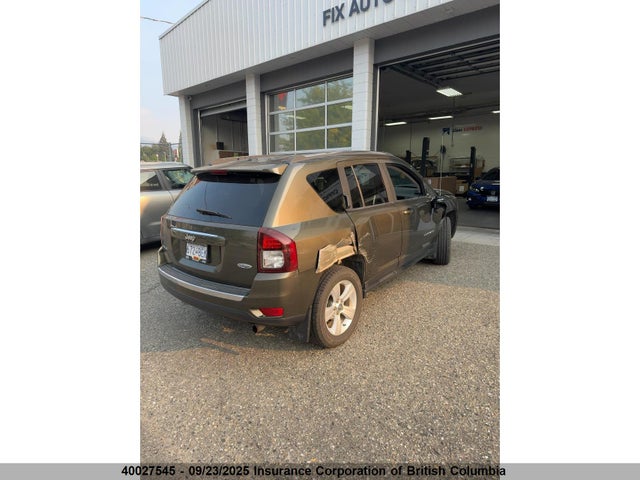 1C4NJDAB7FD245132 Jeep 2015
