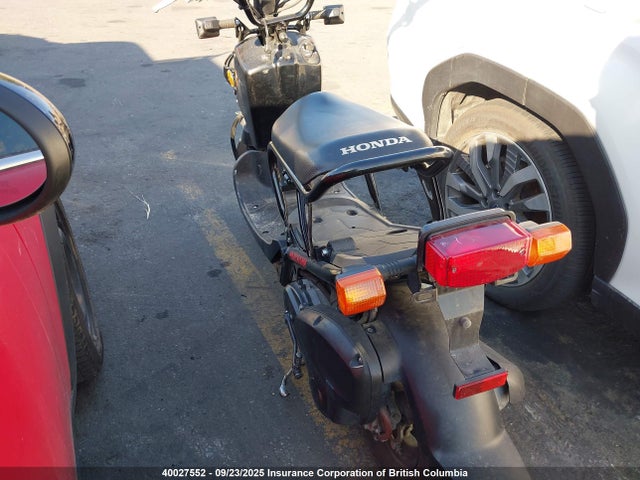 Honda 2019 2019 JH2AF5823KK600449 Image 3
