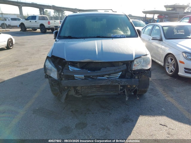 2C4RC1BG1ER309889 Chrysler Town and Country