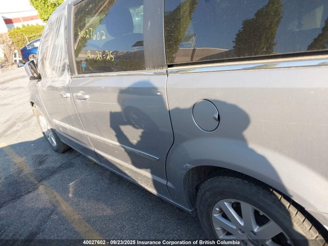 2C4RC1BG1ER309889 Chrysler Town and Country