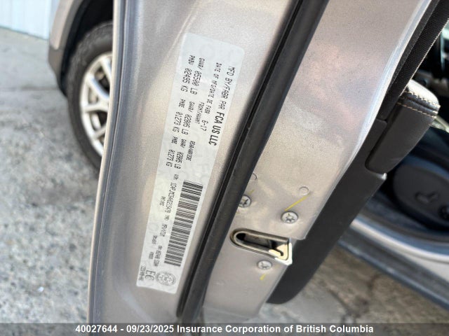 40027644 :رقم المزاد ، 1C4PJMCS4HD215479 vin ، 2017 Jeep Cherokee Latitude مزاد بيع