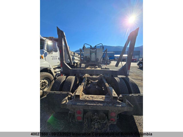 1NKDX4TX1ER967618 Kenworth Isx