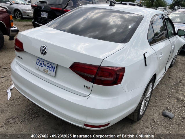 3VW2B7AJ0HM369577 Volkswagen 1.4 tsi