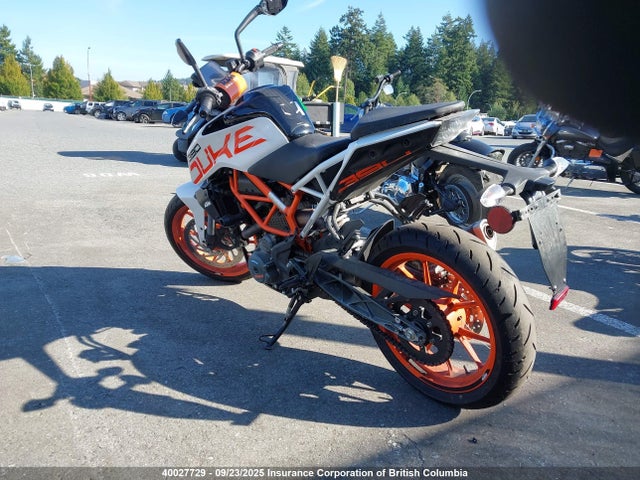 KTM 2019 2019 MD2JPJ406KC209142 Image 3