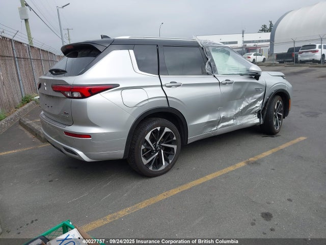 JA4T5WA92SZ610747 Mitsubishi Outlander