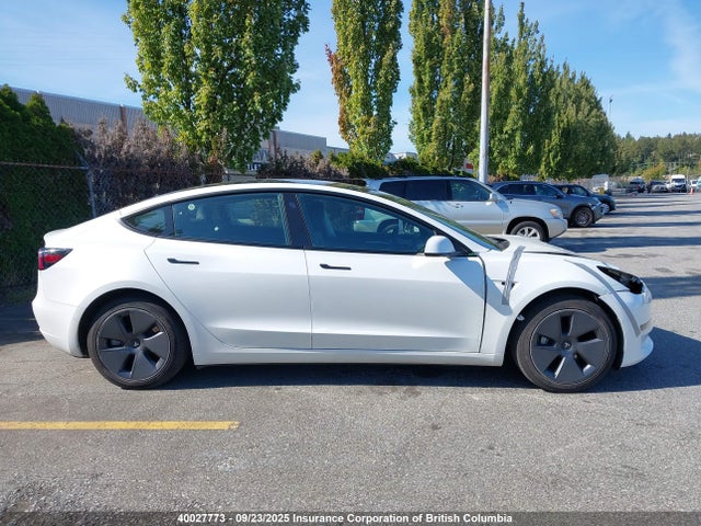 5YJ3E1EA6NF209189 Tesla MODEL 3