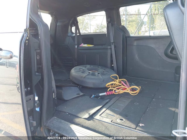Dodge 2018 2018 2C4RDGEG1JR291240 Image 8
