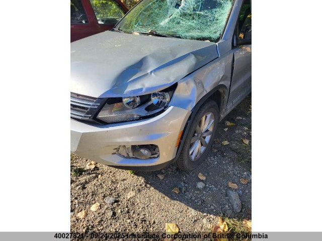 WVGNV7AX4HK039844 Volkswagen 2017