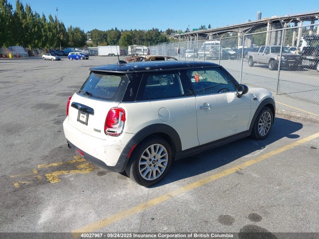 Mini Hardtop 2016 WMWXP5C50G2D15474 Image 4