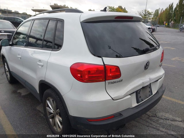 WVGNV7AX0HK032700 Volkswagen 2017