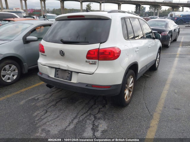WVGNV7AX0HK032700 Volkswagen 2017
