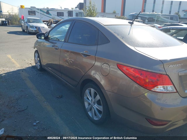 KMHCU4AE8EU629472 Hyundai Accent Gls/se
