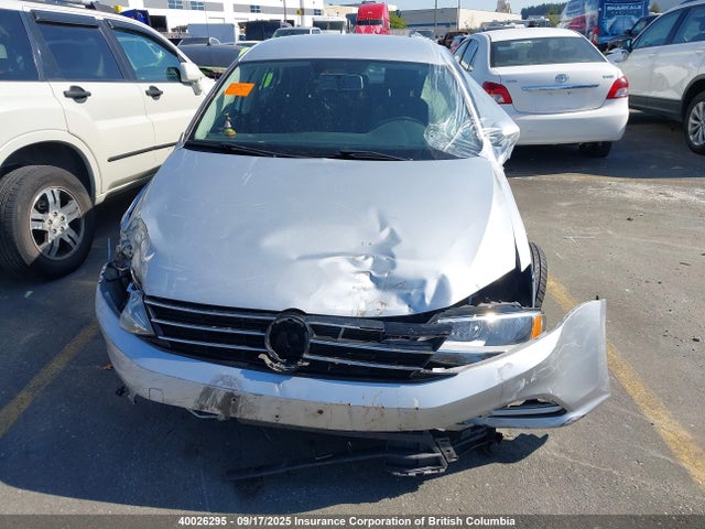 3VWB07AJ4FM245217 Volkswagen 1.8t