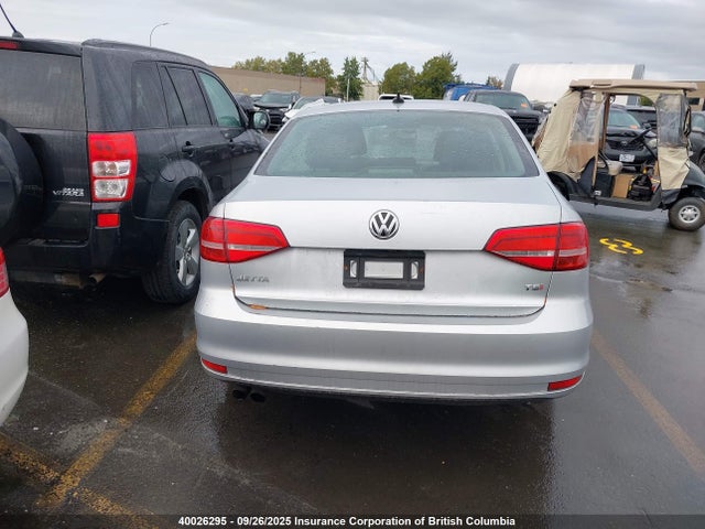 3VWB07AJ4FM245217 Volkswagen 1.8t
