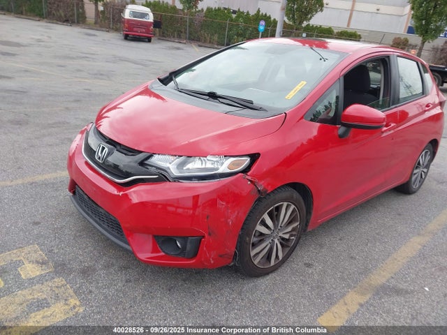 40028526 :رقم المزاد ، 3HGGK5H78GM104431 vin ، 2016 Honda Fit مزاد بيع