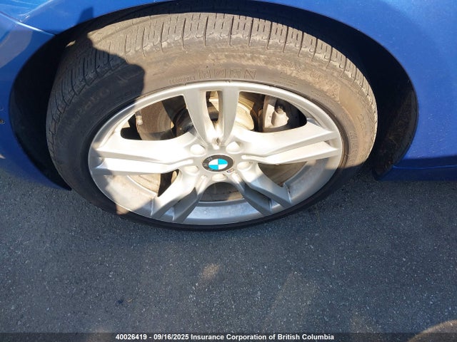 BMW 2018 2018 WBA8D9C50JA615305 Image 20