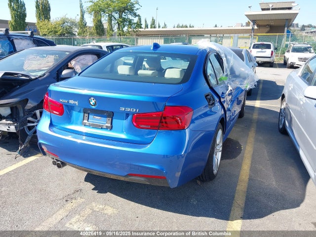 BMW 2018 2018 WBA8D9C50JA615305 Image 4