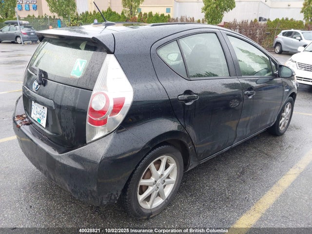 JTDKDTB37E1570424 Toyota 1nz-fxe+1lm