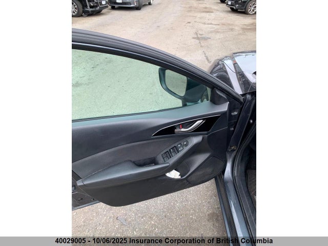 Mazda pe 2014 3MZBM1V7XEM112296 Image 15