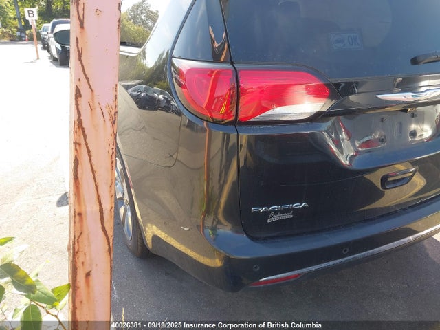 2C4RC1N75HR735374 Chrysler Pacifica
