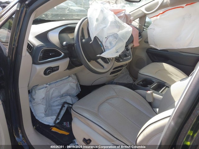 2C4RC1N75HR735374 Chrysler Pacifica