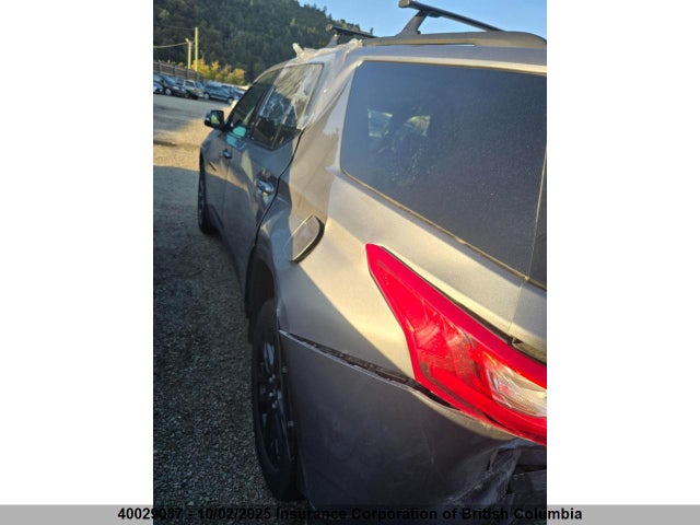 1GNEVJKW4MJ102892 Chevrolet lfy