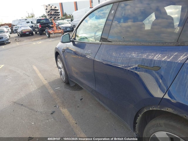 7SAYGAEE8PF621655 Tesla Model Y