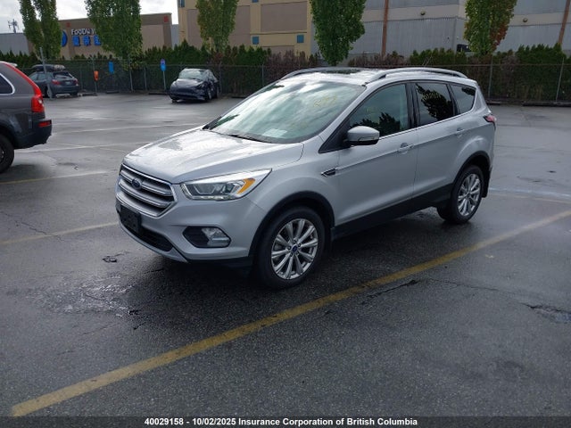 1FMCU9J94HUE80823 Ford Escape