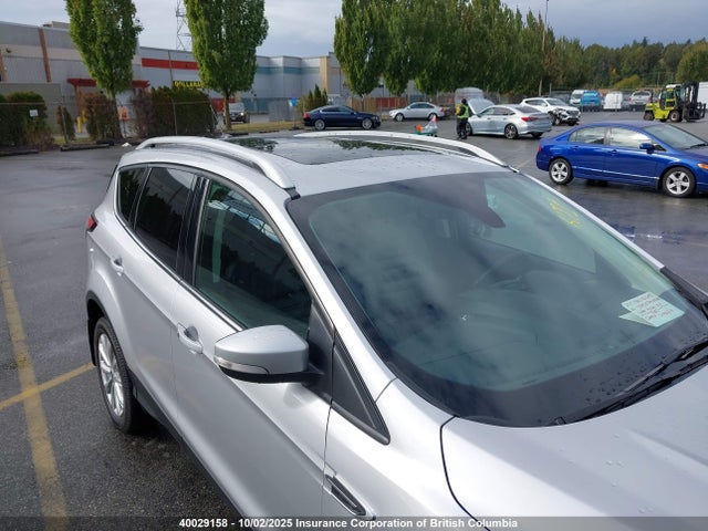 1FMCU9J94HUE80823 Ford Escape