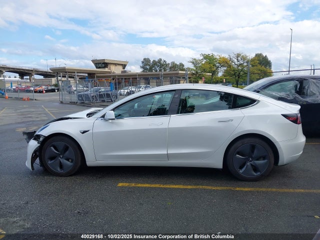 5YJ3E1EA1LF798620 Tesla MODEL 3