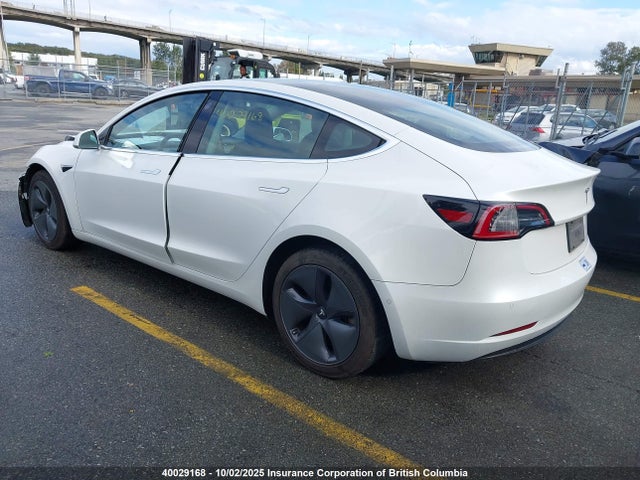 5YJ3E1EA1LF798620 Tesla MODEL 3