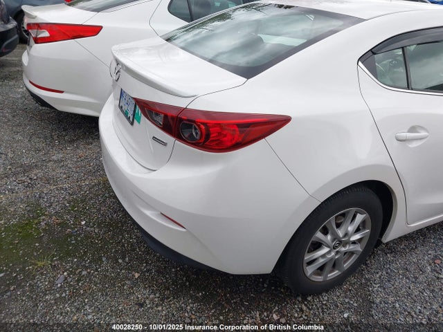 3MZBM1V71FM188085 Mazda pe