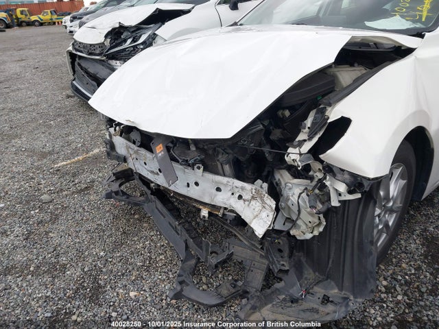 3MZBM1V71FM188085 Mazda pe