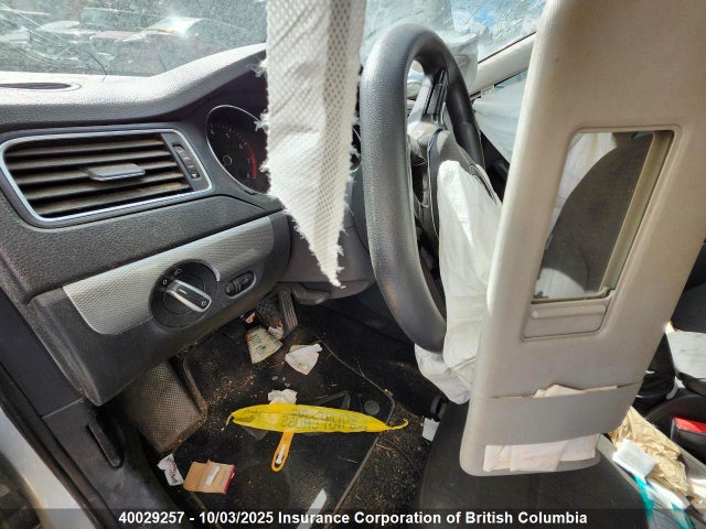 3VWB07AJXFM277248 Volkswagen 1.8t