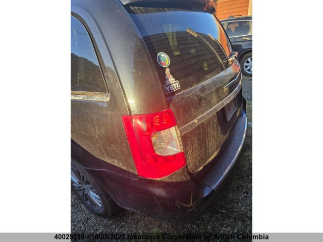 2C4RC1CG4ER299602 Chrysler Town and Country