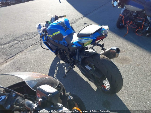 JS1GR7MA6J2101690 Suzuki R747-