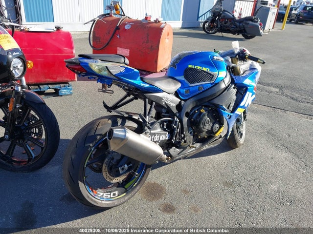 JS1GR7MA6J2101690 Suzuki R747-
